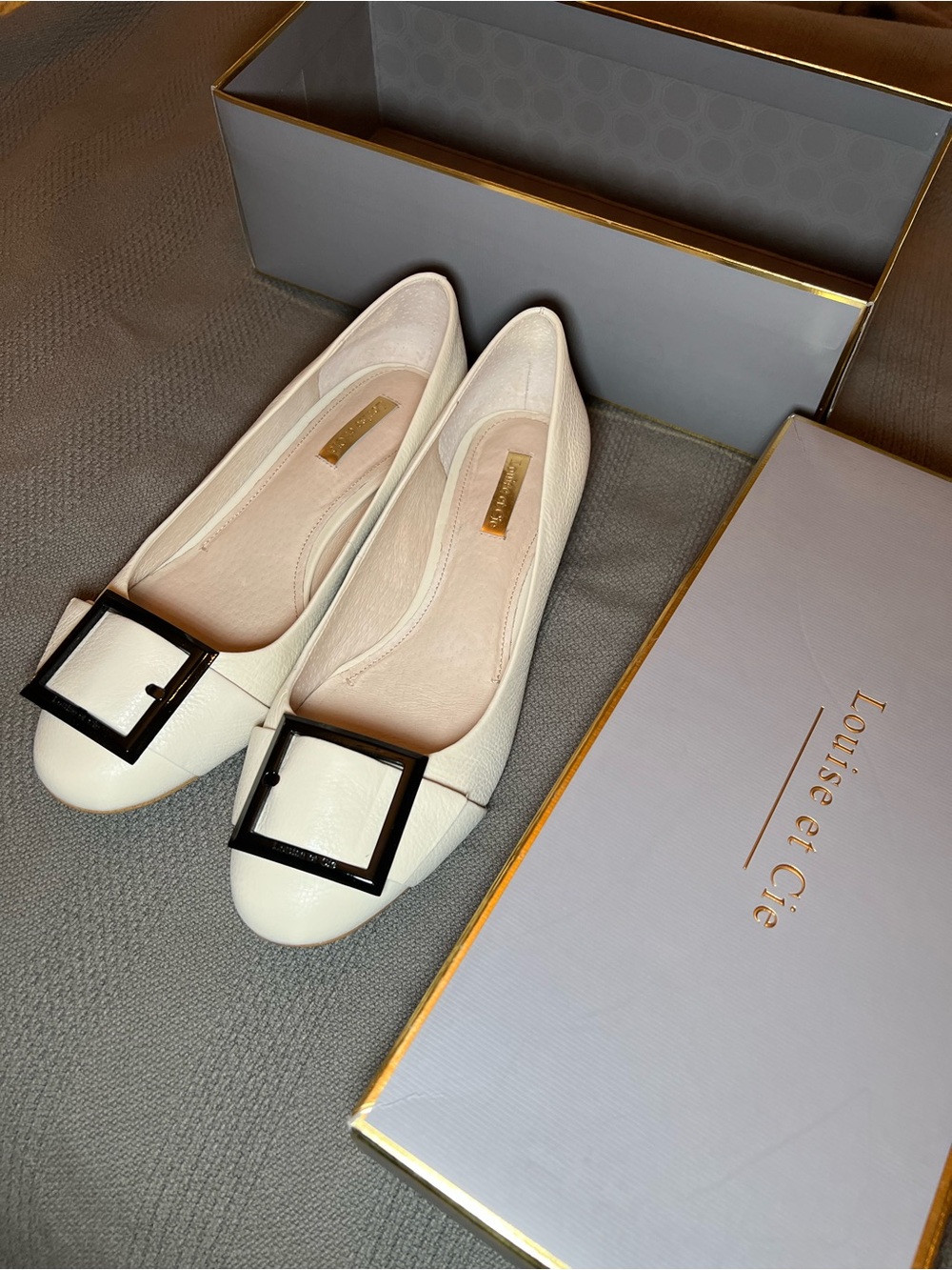 Louise et Cie Women's Pale White Leather Ballet Flats with Contrast Buckle